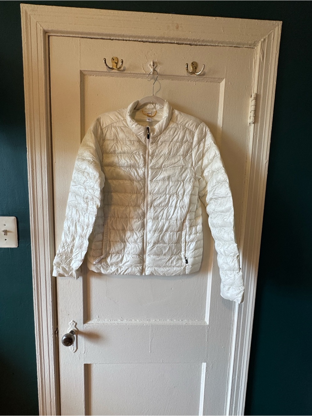 Lightweight White Quilted collapsable Women's Jacket
